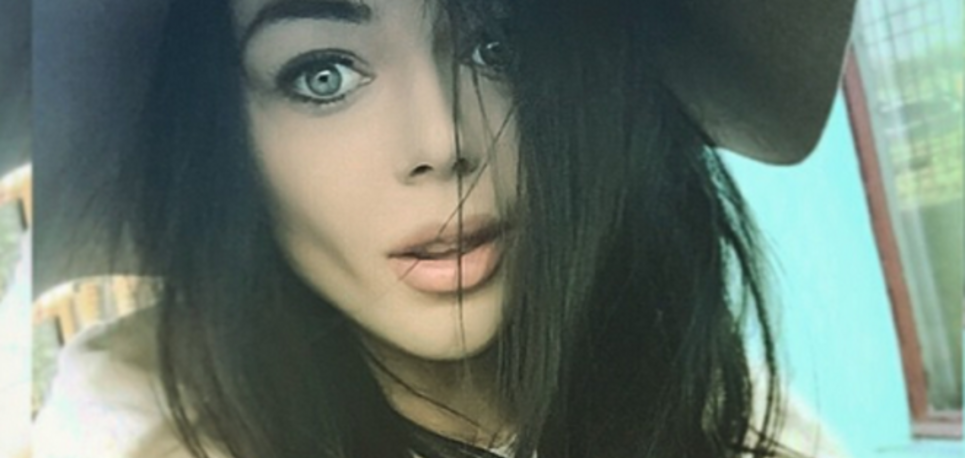 Секси-стайл: Алина Гросу показала, что надевает к преподавателю