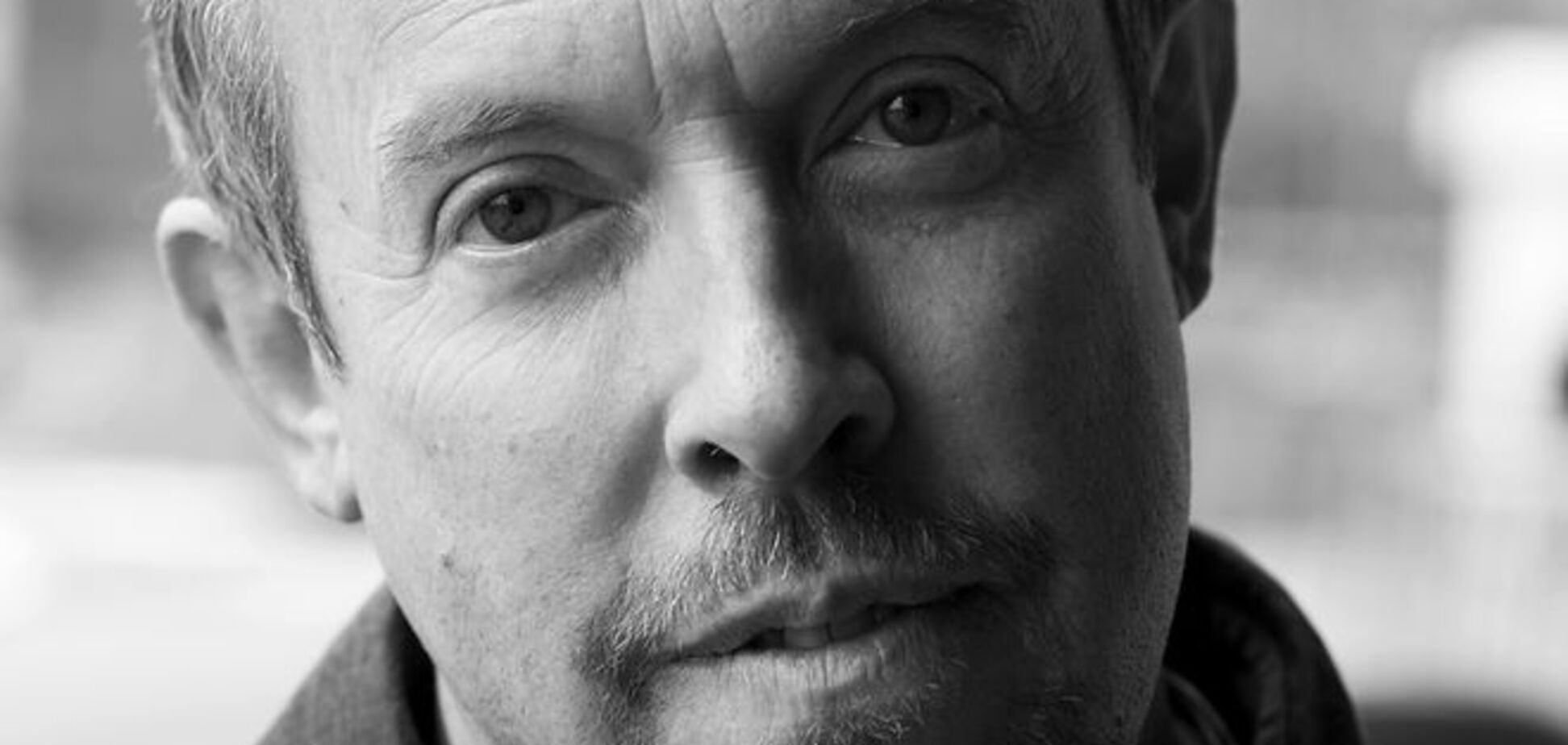 Макаревич спел новую антивоенную песню: всех равняет время и земля