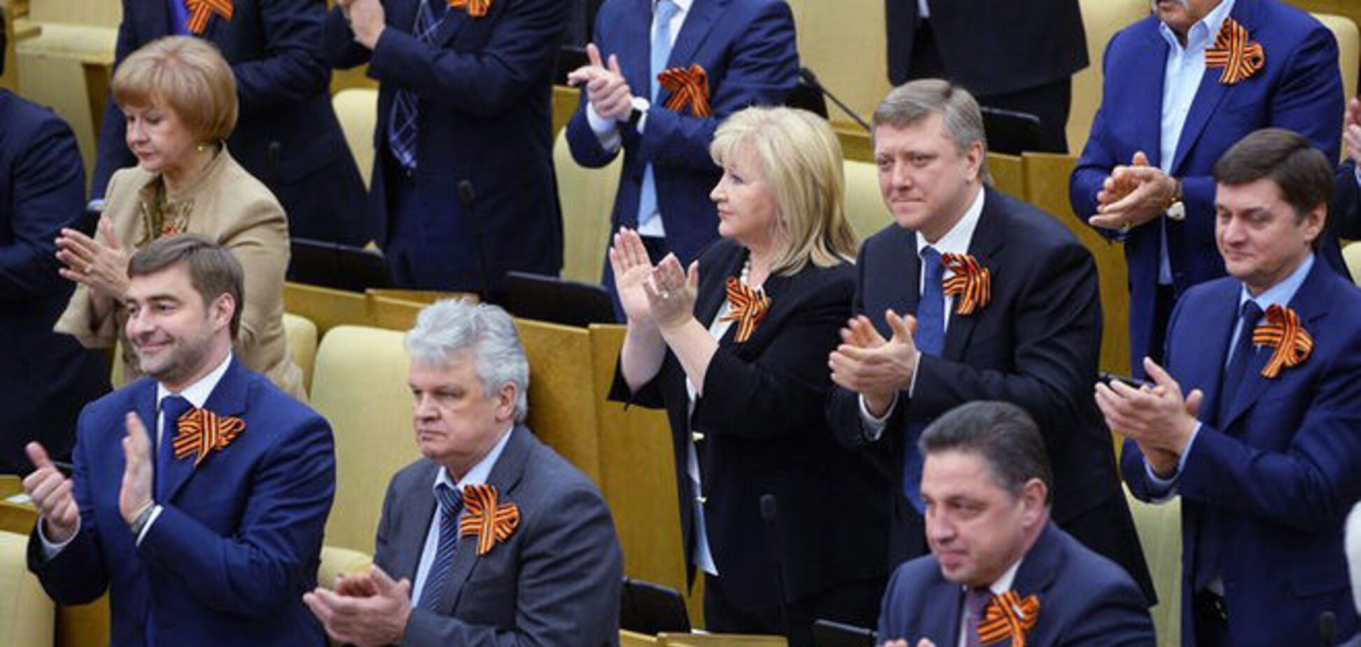 В Госдуме депутатам 'рекомендуют и советуют' отдыхать в России