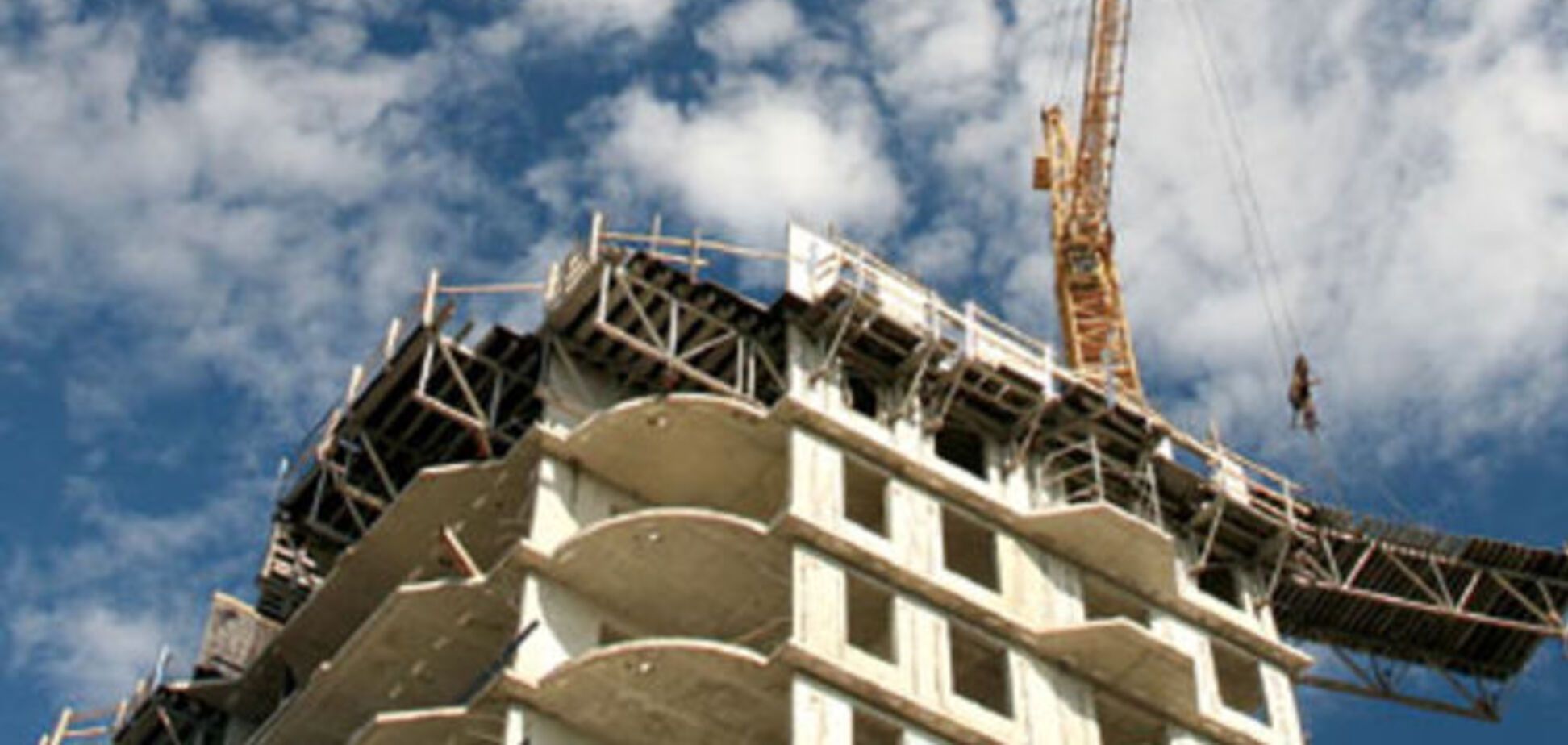 В Киеве неизвестные массово изымают стройматериалы на стройках