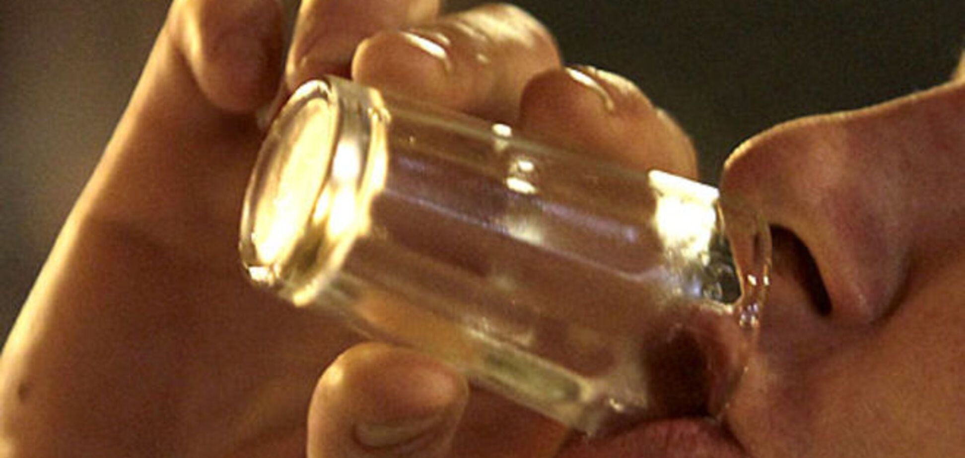 В Киеве парень-ревнивец устроил взрыв в квартире: есть пострадавшие