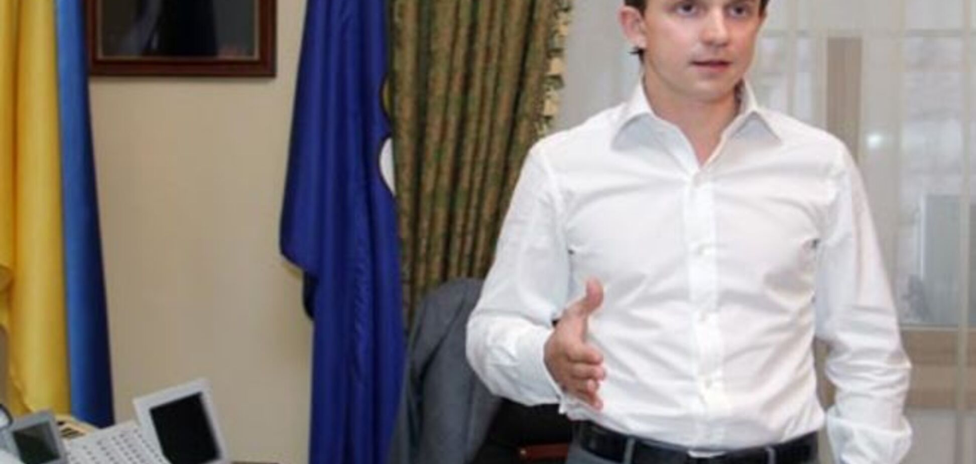 Гламурний Олесь Довгий займається пілатесом в елітному фітнес-клубі