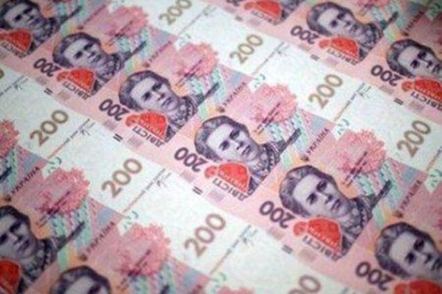 НБУ снова напечатал деньги для Кабмина Яценюка