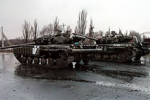 На Пески надвигается вражеская техника – журналист