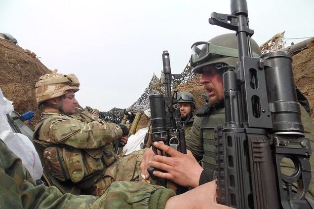 'Азов': в Широкино более 4 часов идет бой с террористами