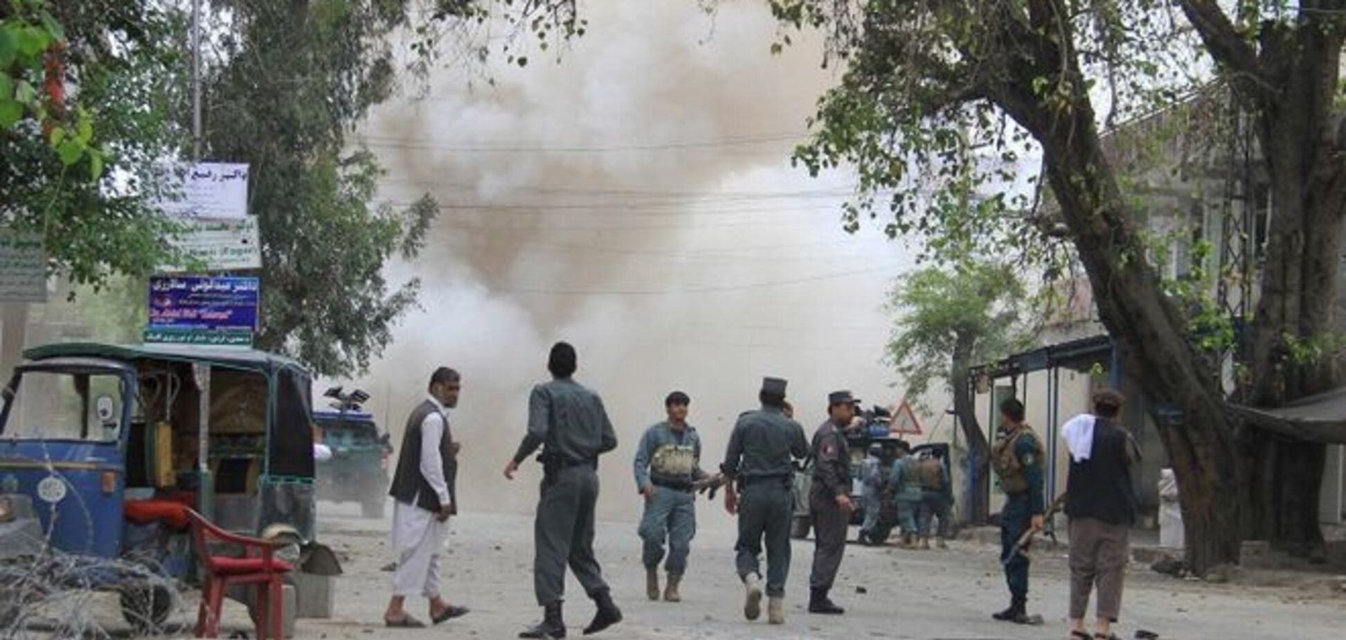 Три теракта за день: в Афганистане погибли десятки и ранены более сотни людей - видео взрыва
