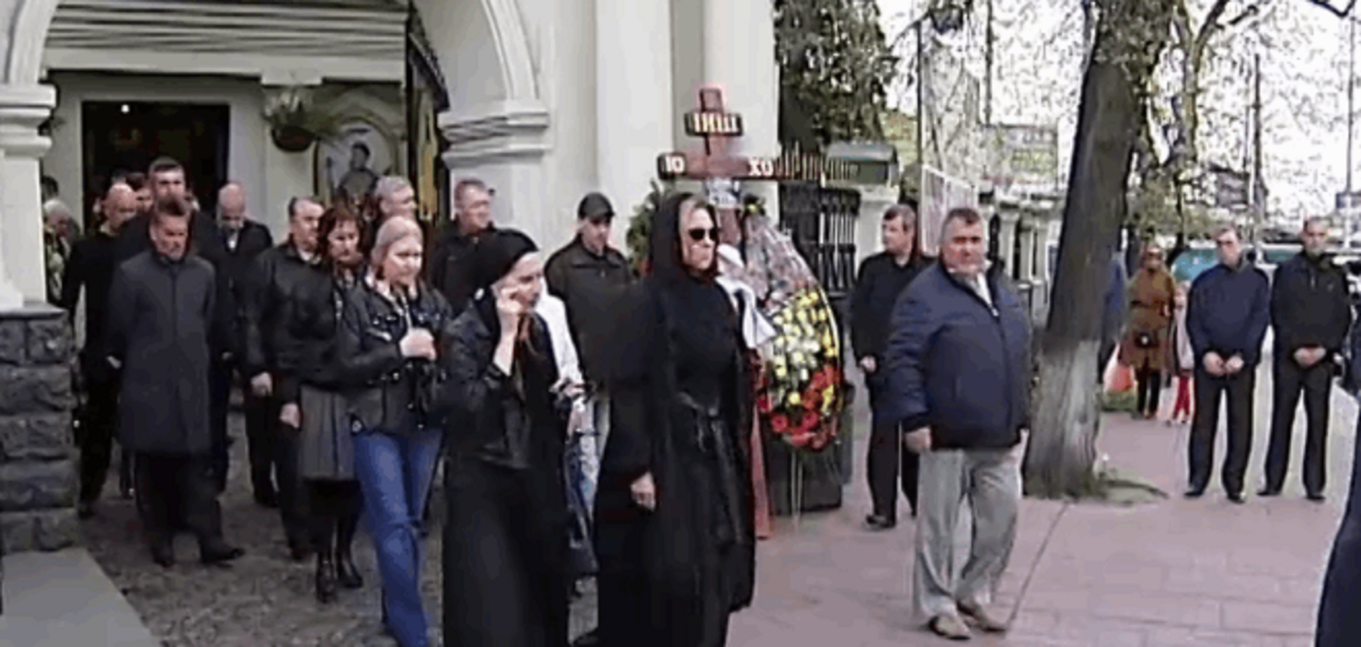 В Киеве с воинскими почестями похоронили убитого экс-регионала Калашникова