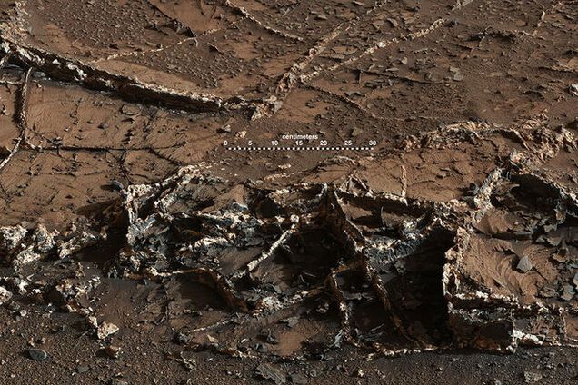 Ровер обнаружил на Марсе странный 'Город-сад': опубликовано фото