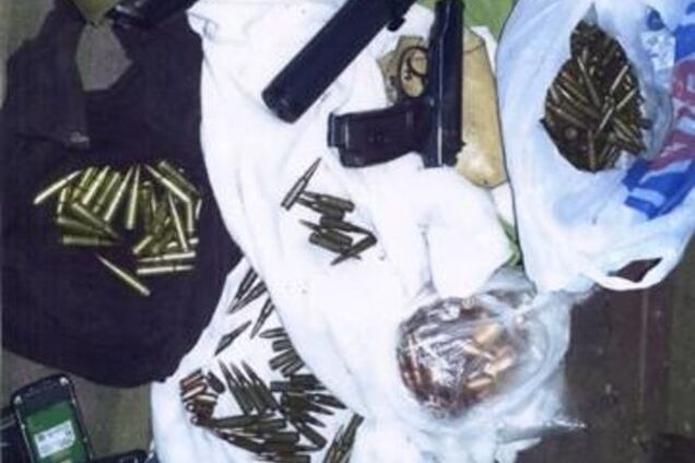 В Курахово нашли крупное хранилище оружия боевиков, готовивших теракты по указке Генштаба России