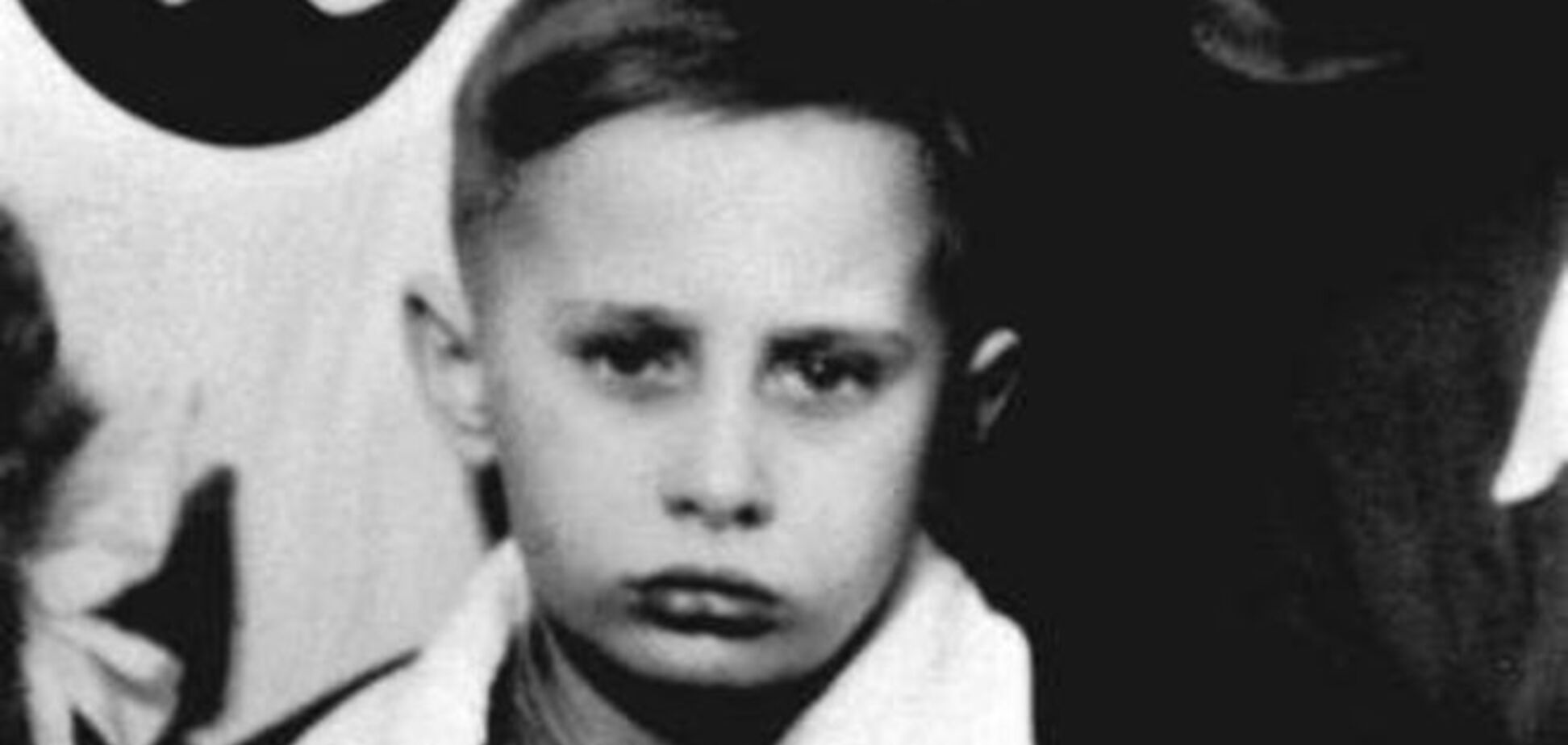 В сети появились уникальные снимки юного Владимира Путина