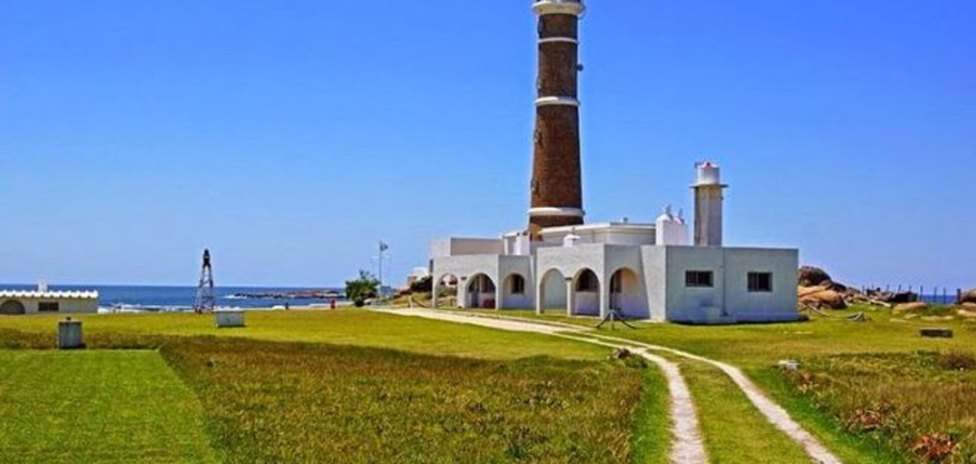 Тихий уголок Земли, где обитает тишина, покой и маяк