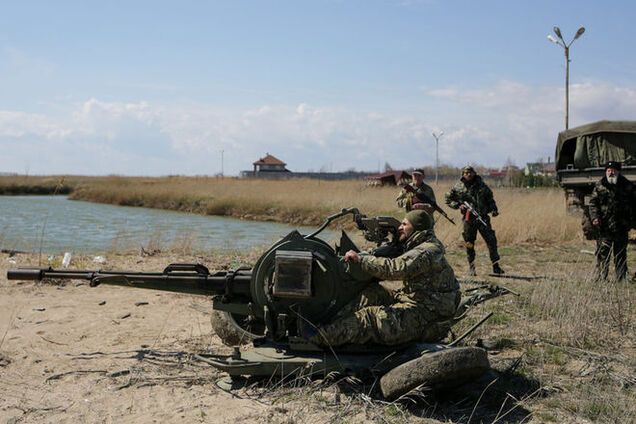 Марионетки диктатора, череда загадочных смертей и отказ от Донбасса - мировые СМИ об Украине