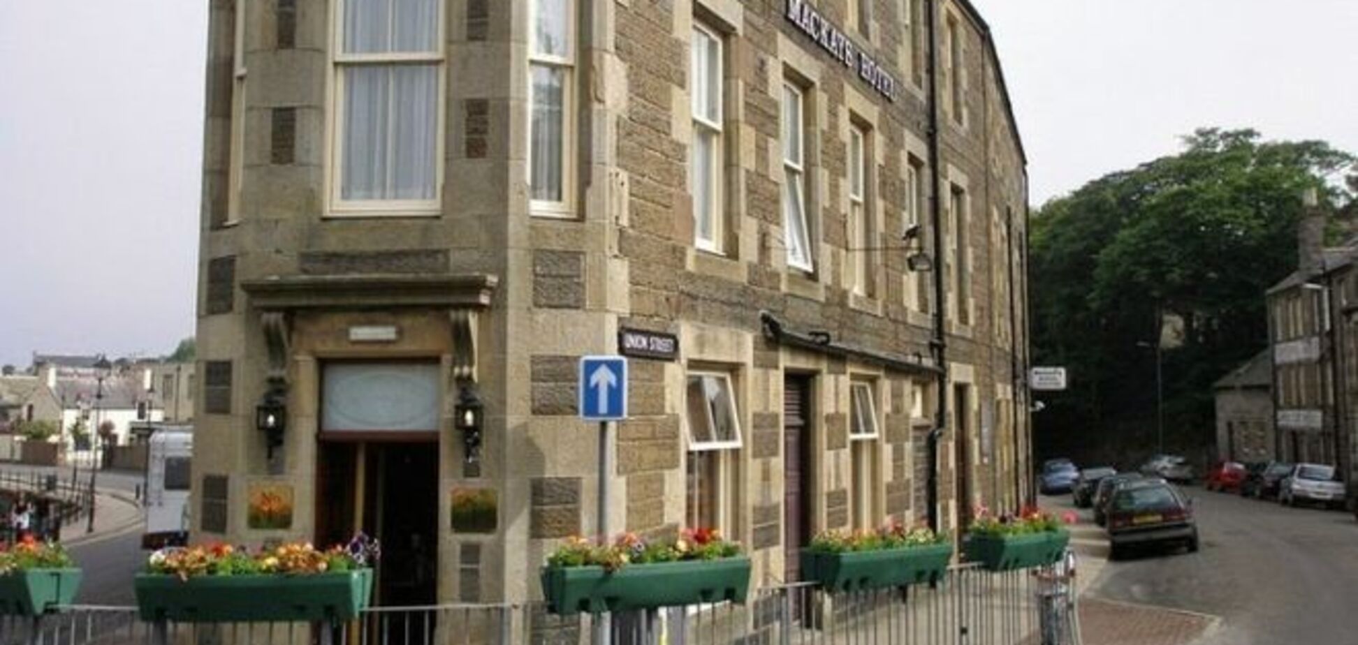 Прогулка по самой короткой улице в мире: далеко не уйдете