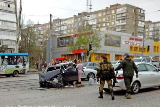 В Донецке боевики 'Пятнашки' врезались в 'коллег': фото ДТП