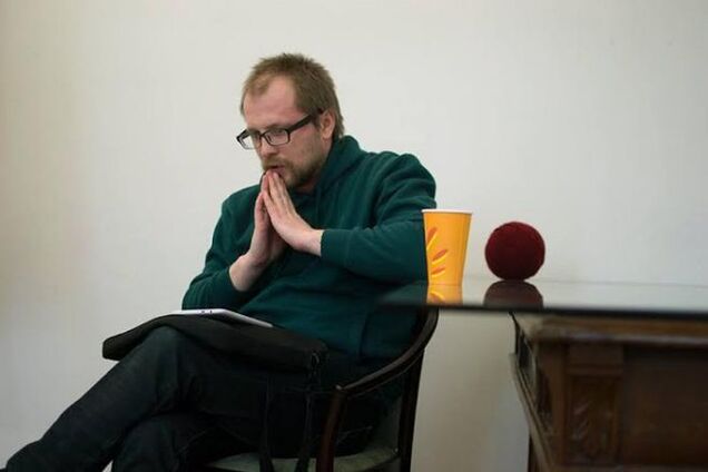 Fаcebook забанил украинского писателя за мем 'Че там у хохлов?'