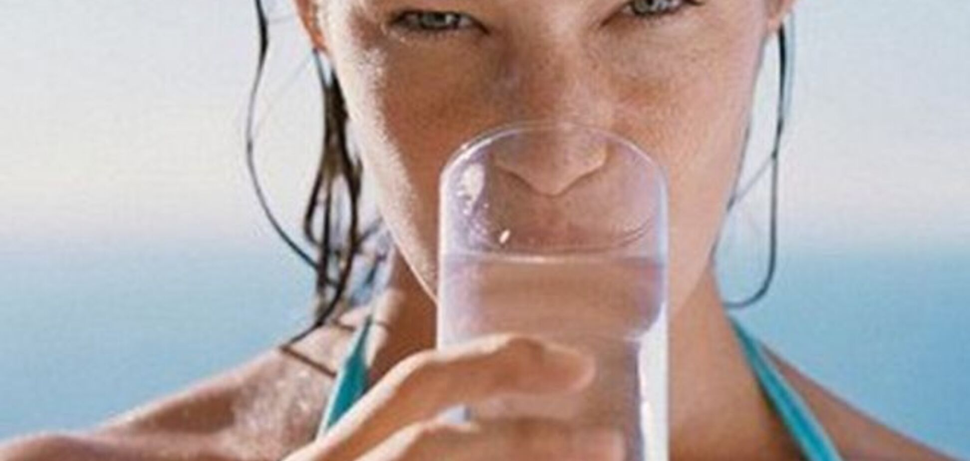 Как правильно пить воду: 4 правила для здоровья организма