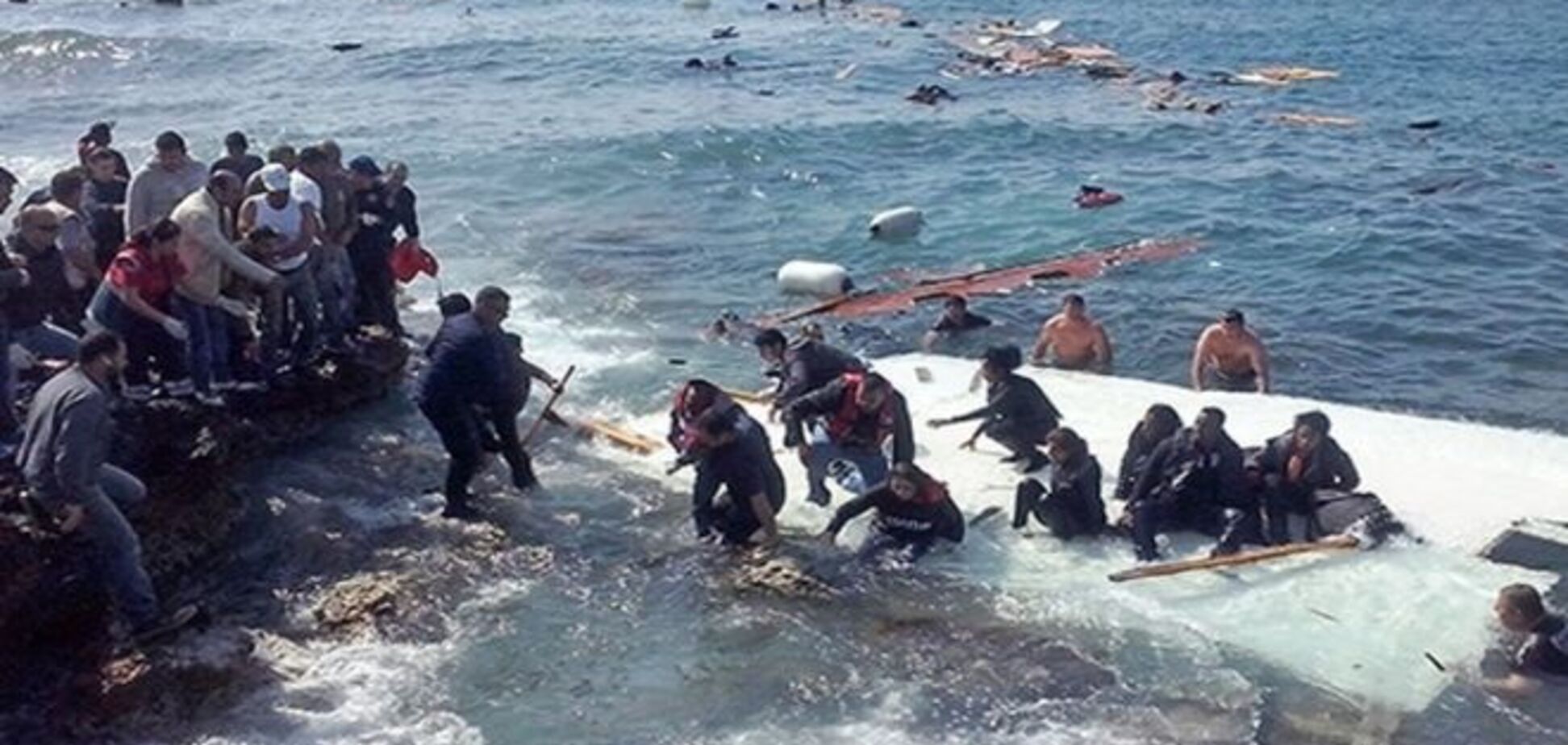 Капитан затонувшего в Средиземном море судна был пьян и курил гашиш за штурвалом – СМИ