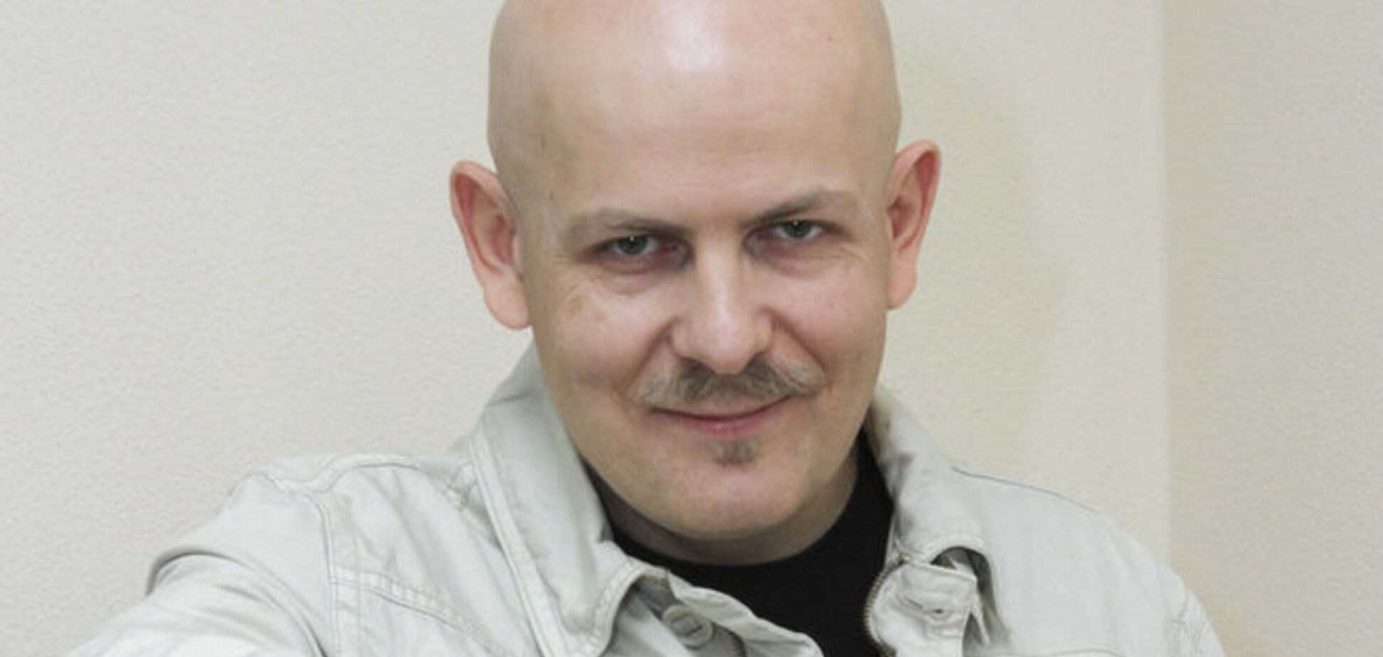 Жена Бузины попросила 'не рвать на куски' ее мужа