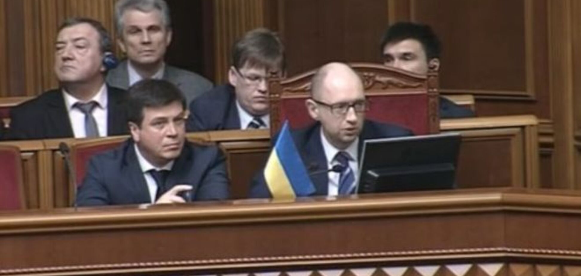 Яценюк заявил, что Кабмин ничего не должен шахтерам, и вообще никому