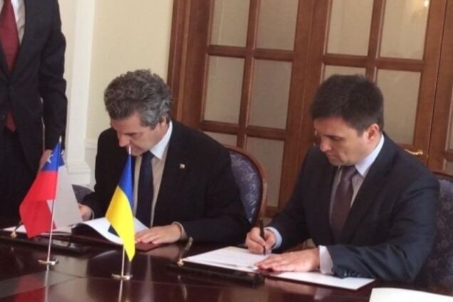 Украина договорилась с Чили о безвизовом режиме