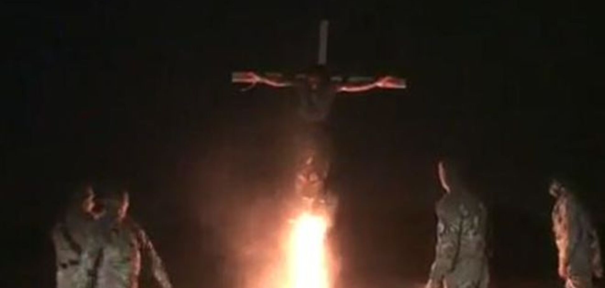 'Жареная новость': террористы-театралы сняли новый фейк с 'распятым мальчиком' на костре - видеофакт