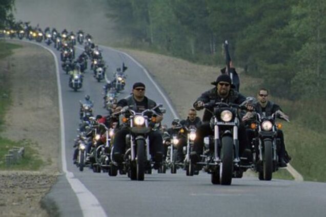 Чехия обещает 'вставлять палки в колеса' путинских байкеров