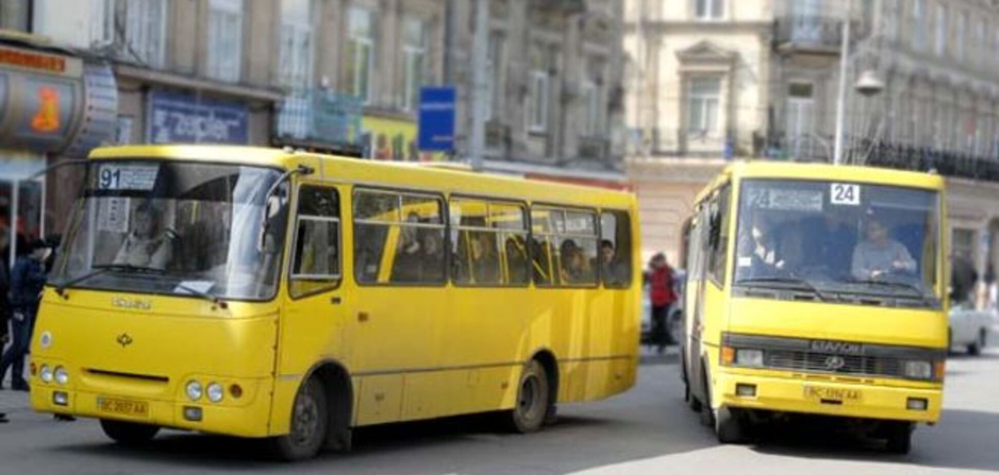 Сколько льготников могут перевозить киевские маршрутки: правила