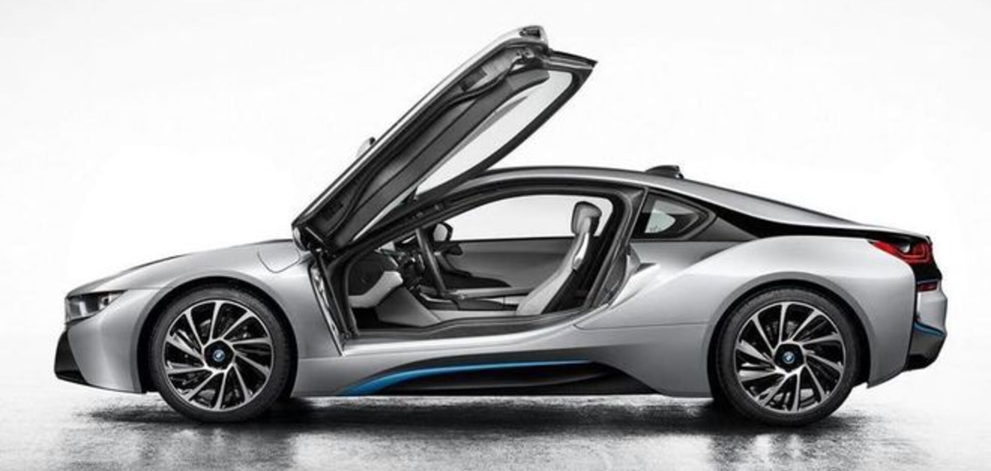Новая модель BMW получит 'крылья бабочки'