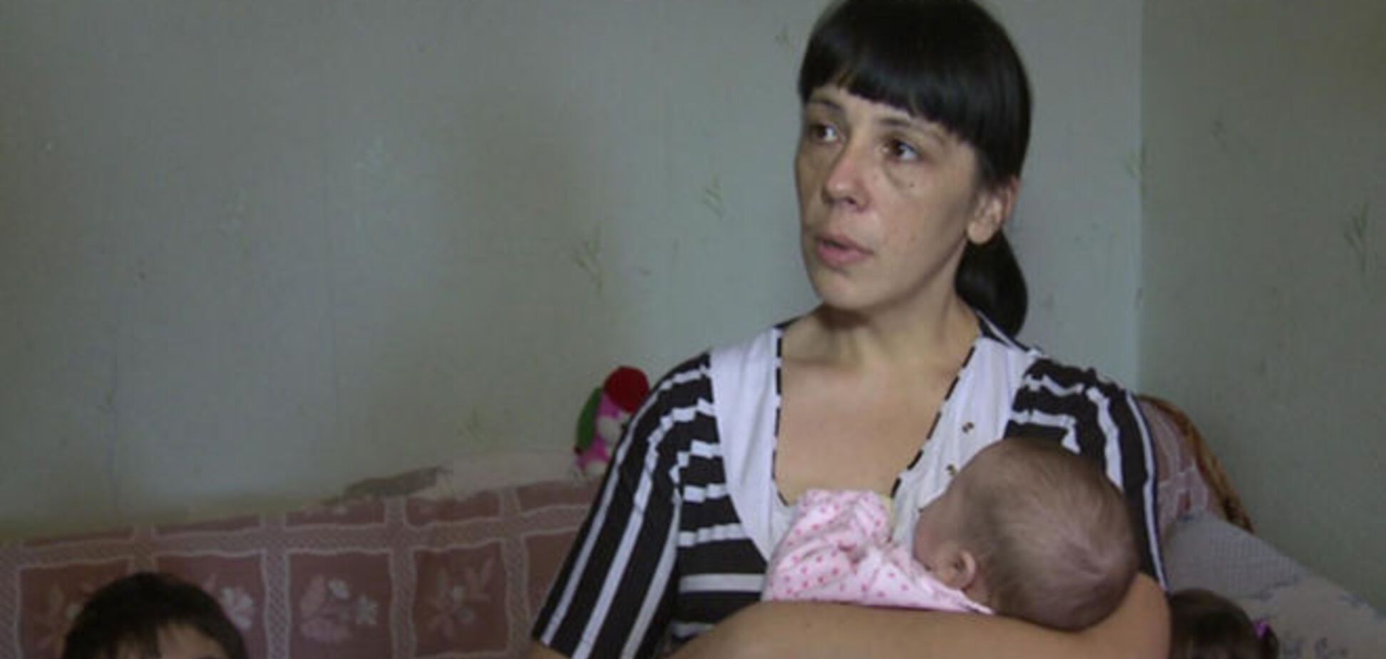 'Нас едят!' Украинские беженцы в России просят денег на дорогу домой