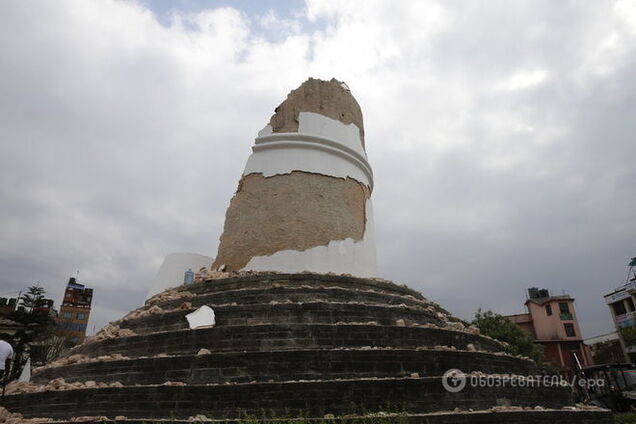 Землетрясение в Непале вызвало лавину на Эвересте: есть жертвы