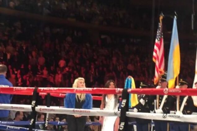 Руслана зажгла США гимном Украины перед боем Кличко: эффектное видео