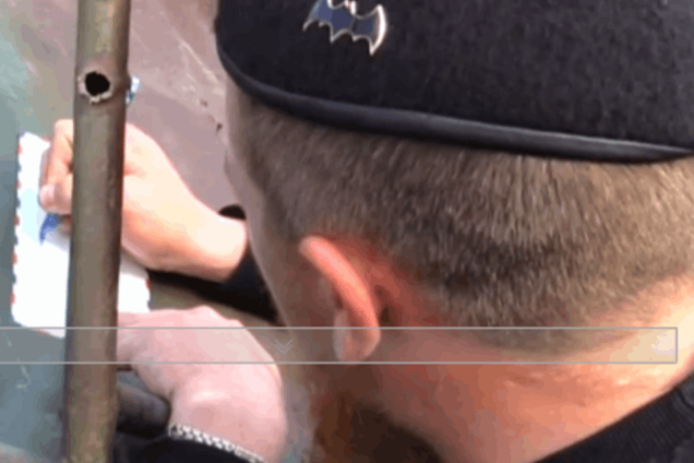 Пишите письма мелким почерком: 'Моторола' шлет открытки Обаме - видеофакт