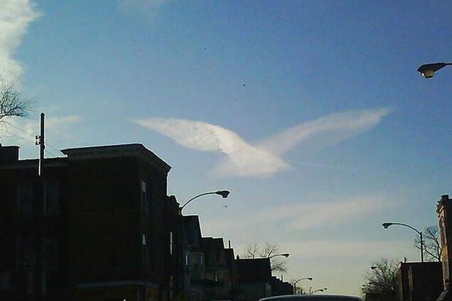 Небесные создания: удивительные облака в невероятных формах