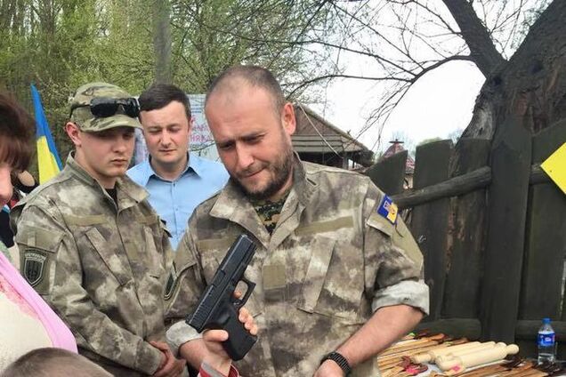 Ярош объяснил, почему нужно разрешить украинцам носить оружие