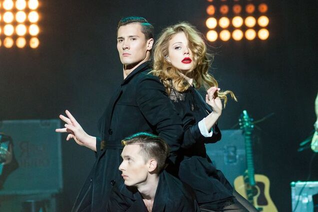 Тина Кароль собрала аншлаг в Киеве: откровенные стихи, любимые песни и зажигательные танцы