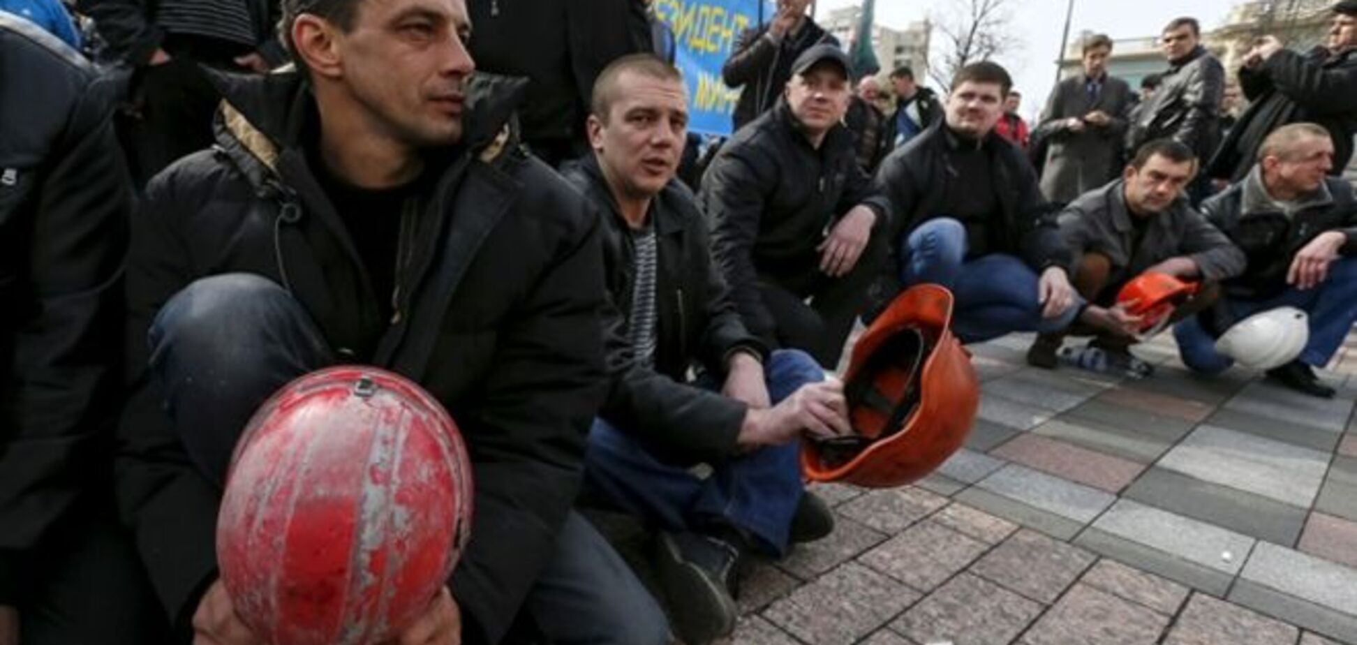 Среди протестующих под Радой только половина были шахтеры - Аваков