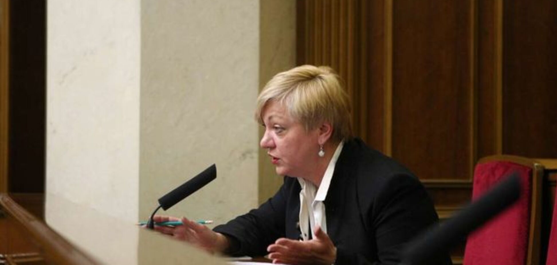 Гонтарева: экономика Украины достигла дна