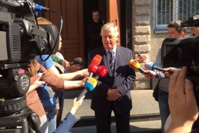 Симоненко прибыл на допрос в СБУ: фотофакт