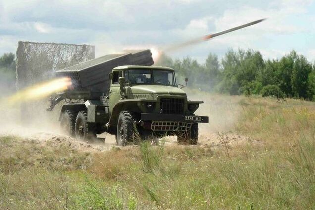 Террористы применили тяжелую артиллерию и 'Грады'