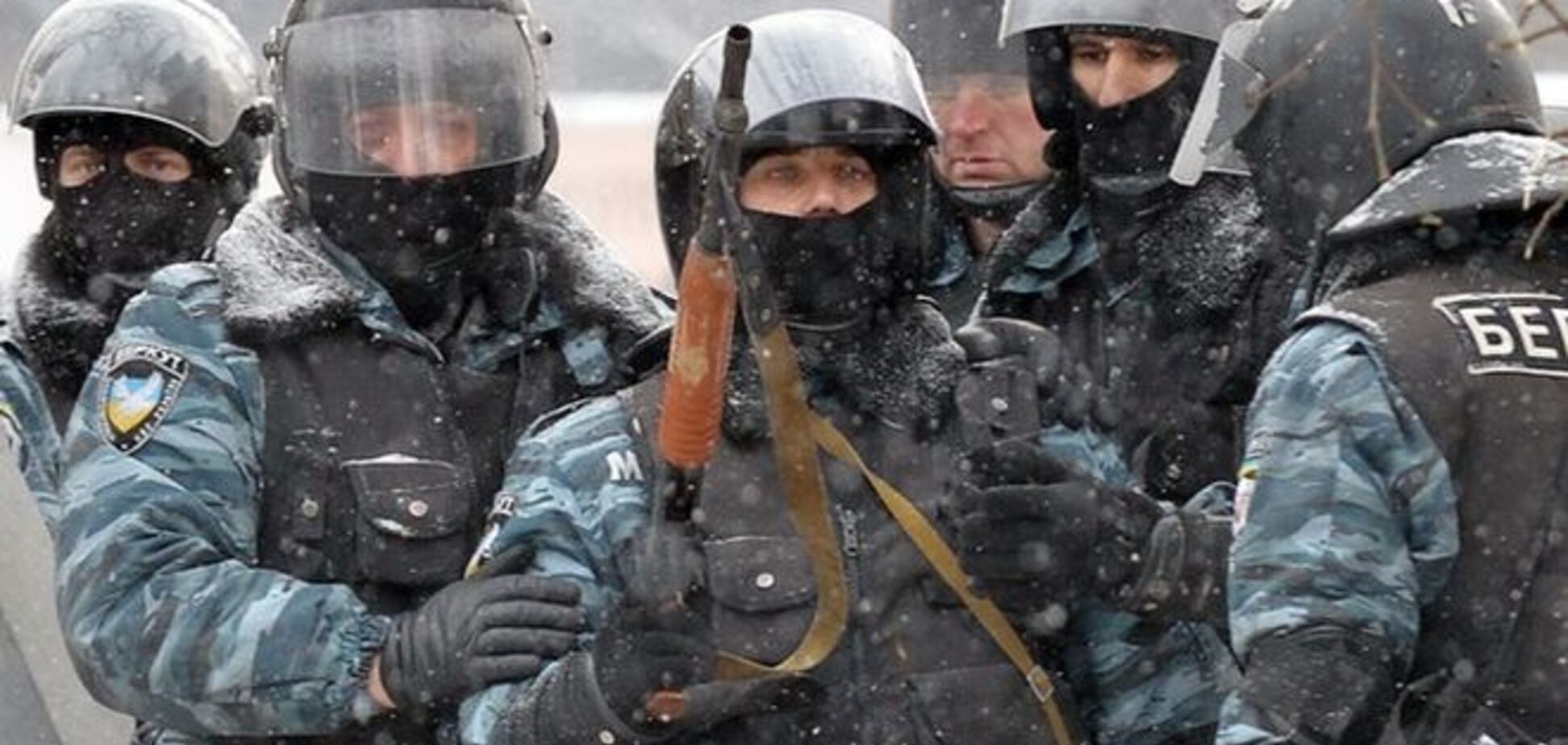 Обвиняемые в расстреле Майдана экс-беркутовцы до сих пор не уволены из МВД