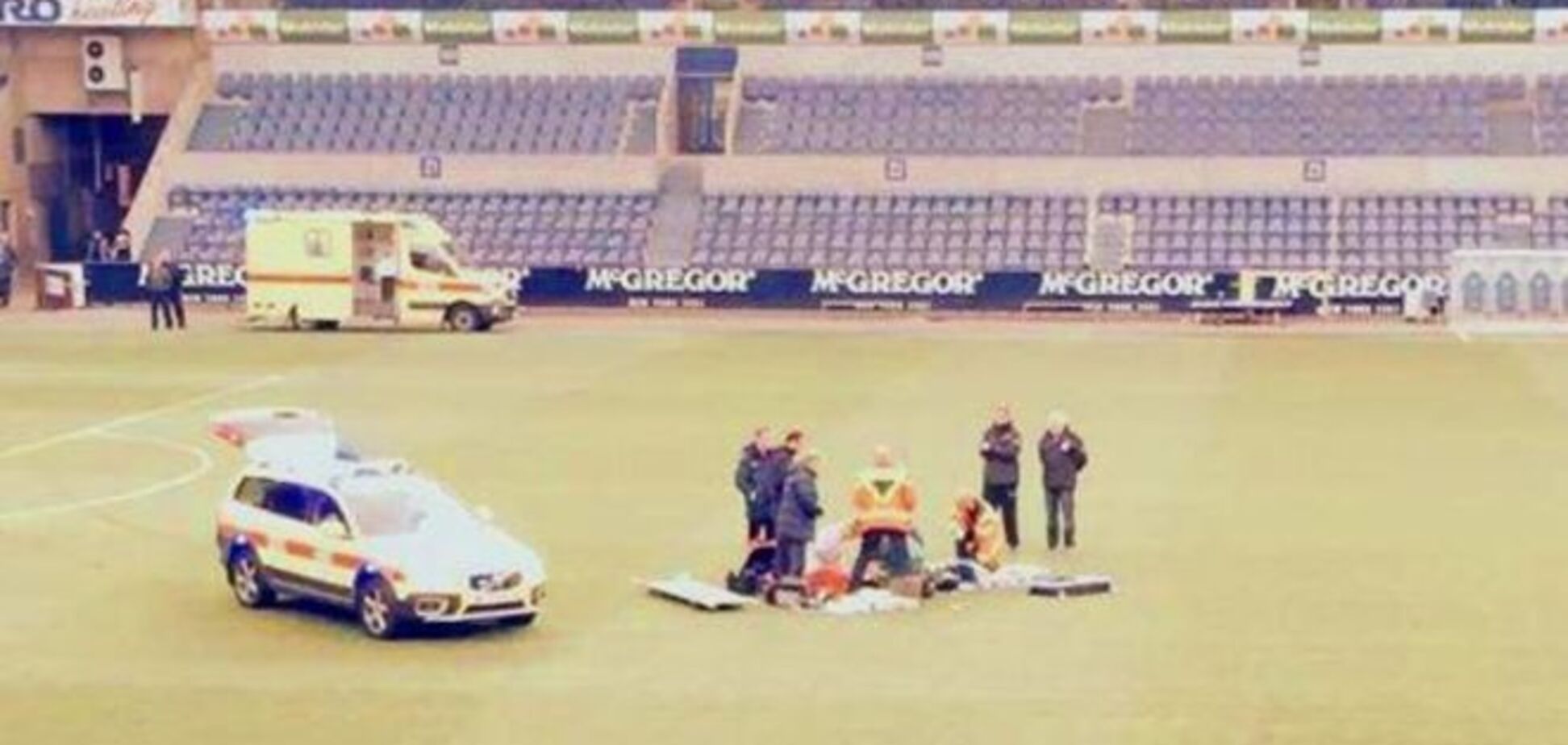 У бельгийского футболиста остановилось сердце во время матча