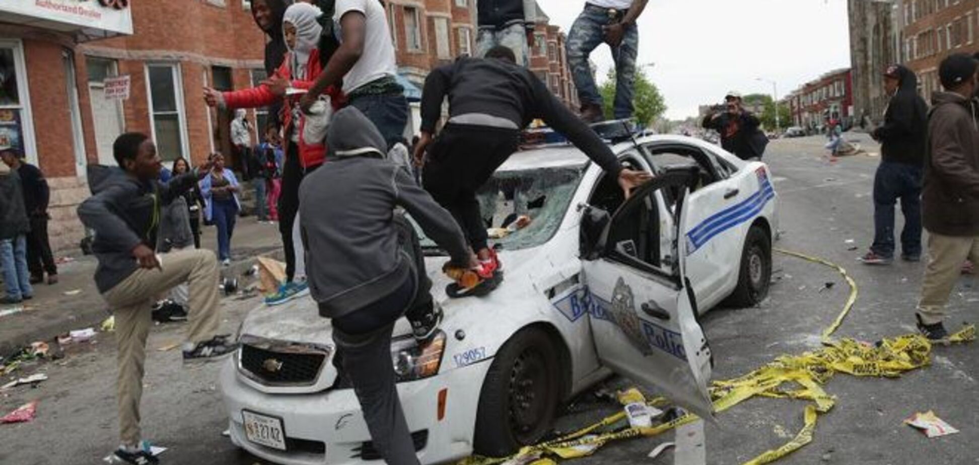 Беспорядки и погромы в Балтиморе