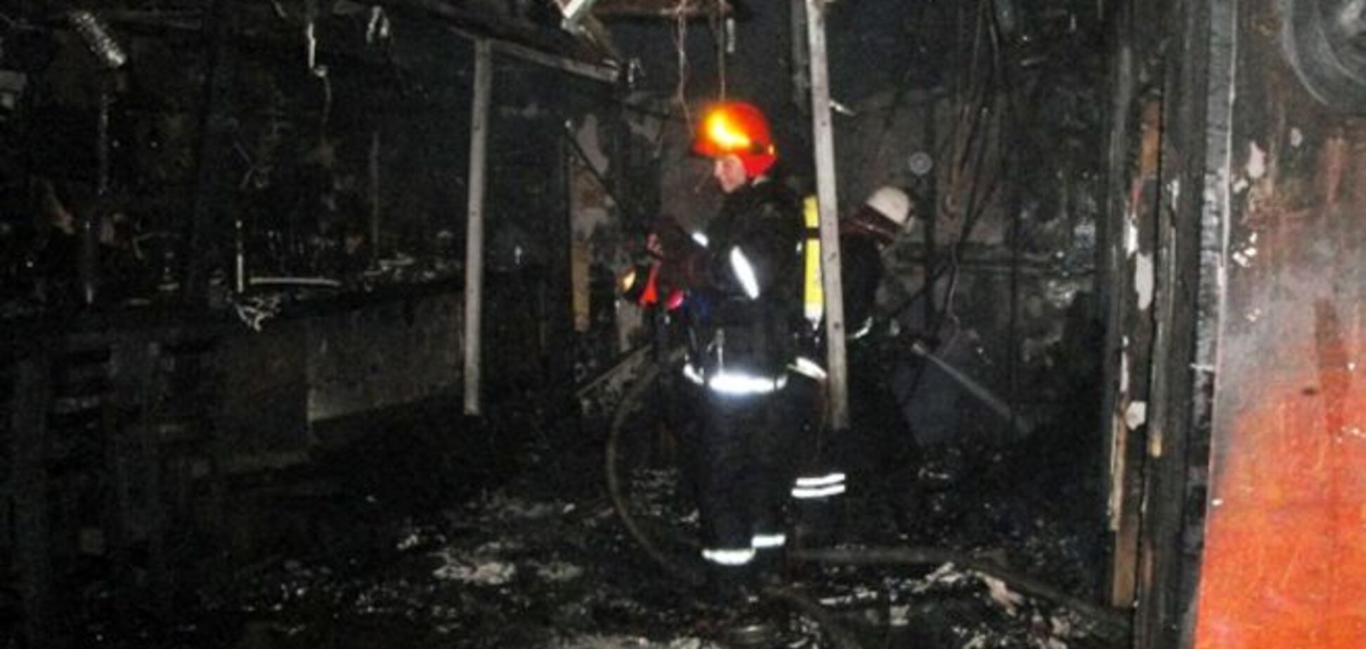 Пожар около Владимирского рынка в Киеве: подробности