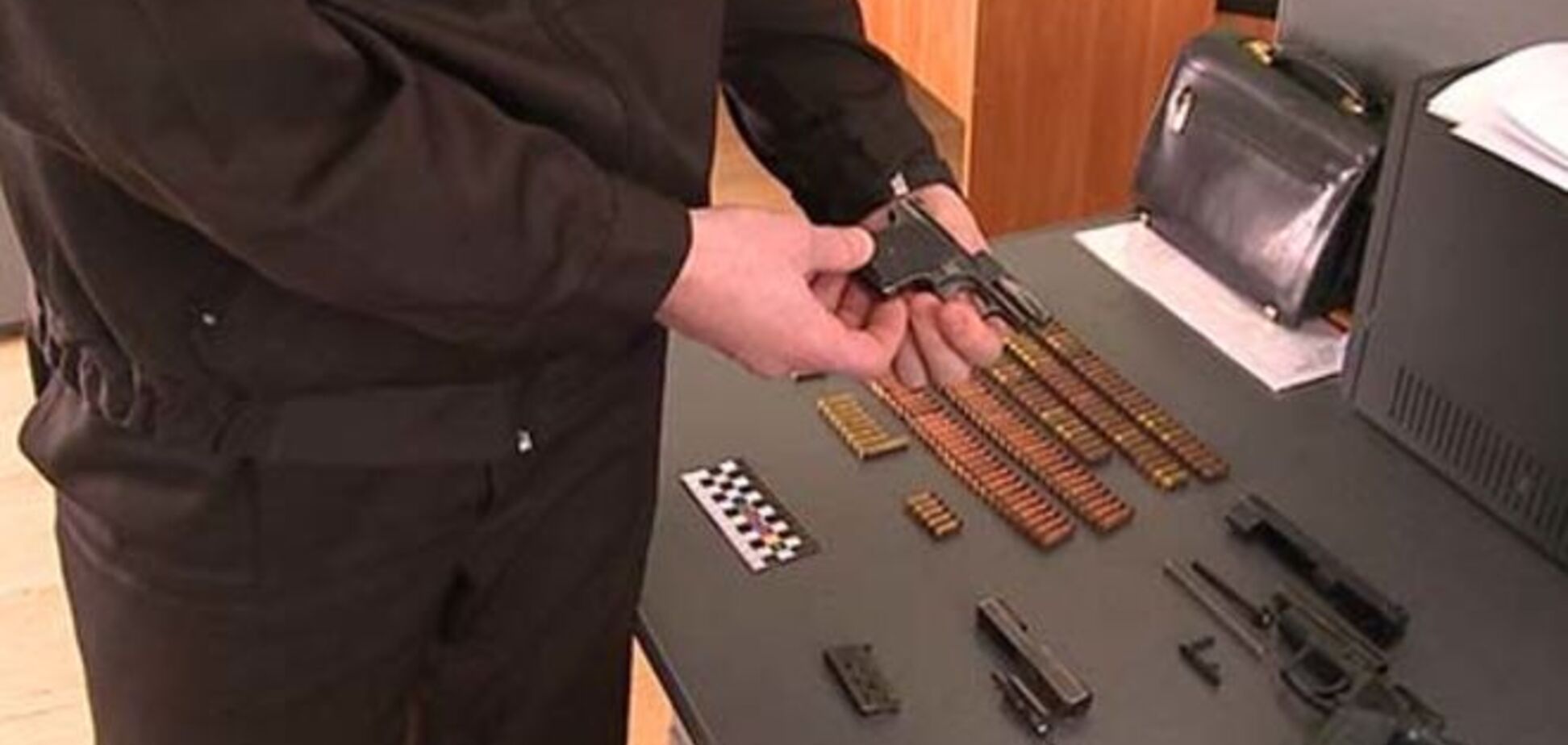Житель Донбасса привез на Винниччину арсенал оружия и взрывчатки: фото