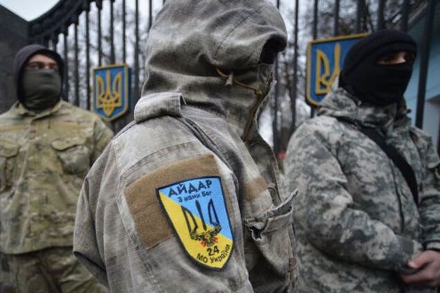 Минобороны не сдается: хлебокомбинат на Луганщине захватили экс-'айдаровцы'