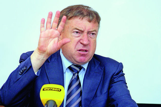 Футболистов 'Говерлы' в поезде 'мариновали' холодом