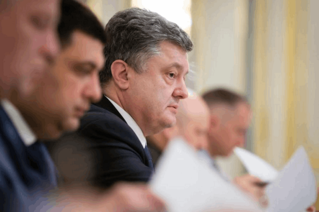 Президента нельзя отстранять при военном положении – законопроект Порошенко