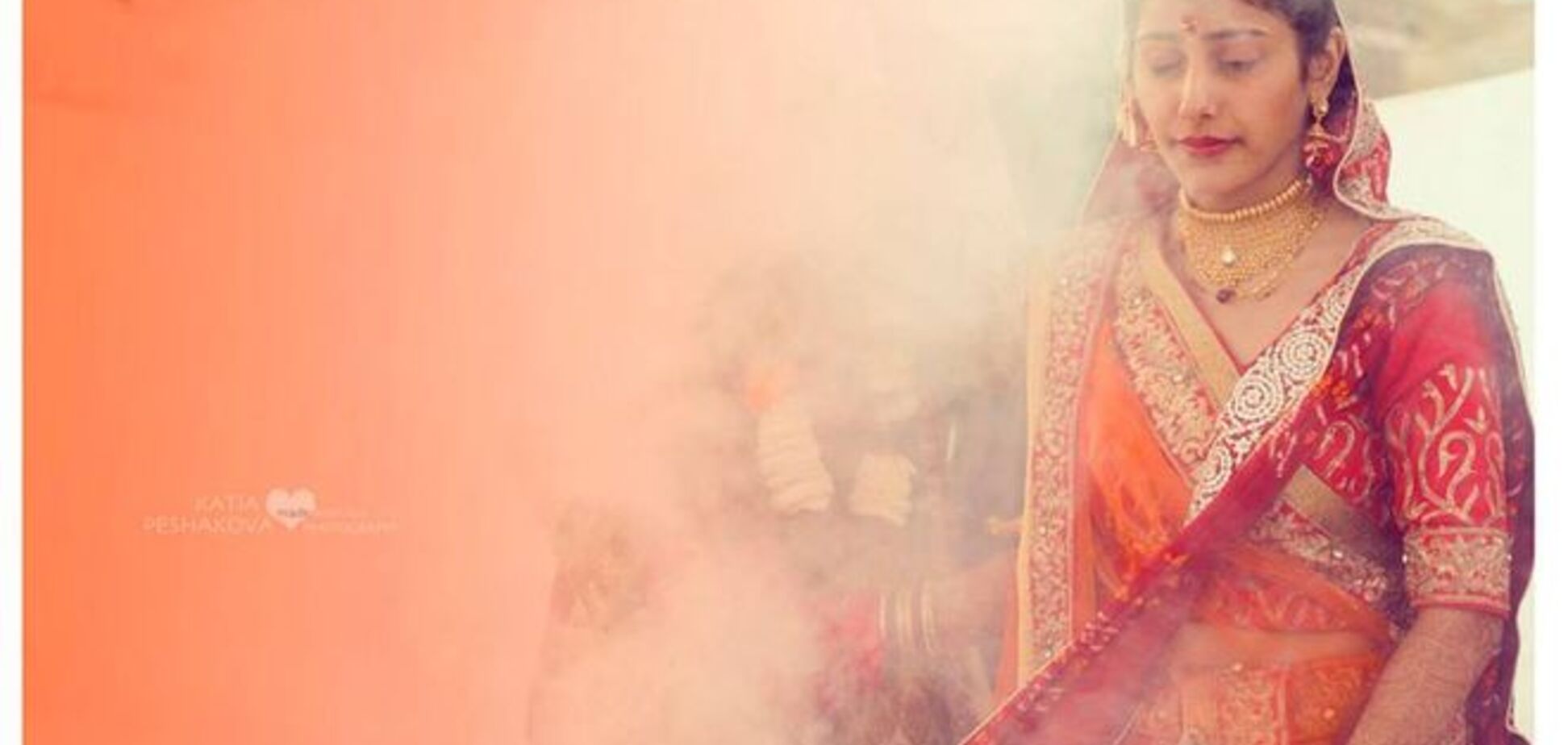 Как роскошно отмечают свадьбу в Индии: яркие фото