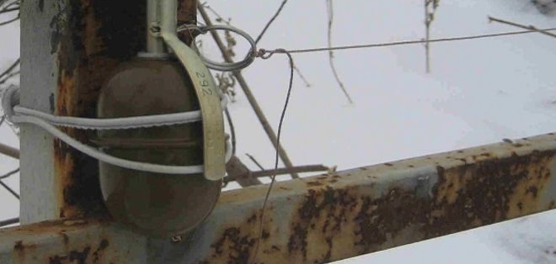 На растяжке в Луганской области подорвался мирный житель