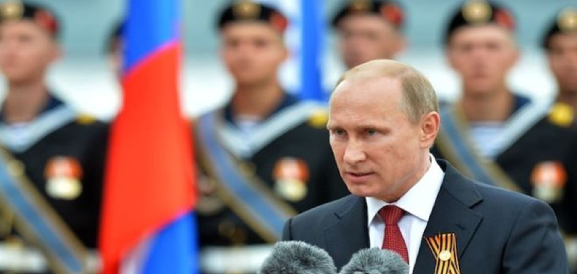 Танки, музики, цигани: у Росії не вистачає бюджету, щоб оплатити путінський парад